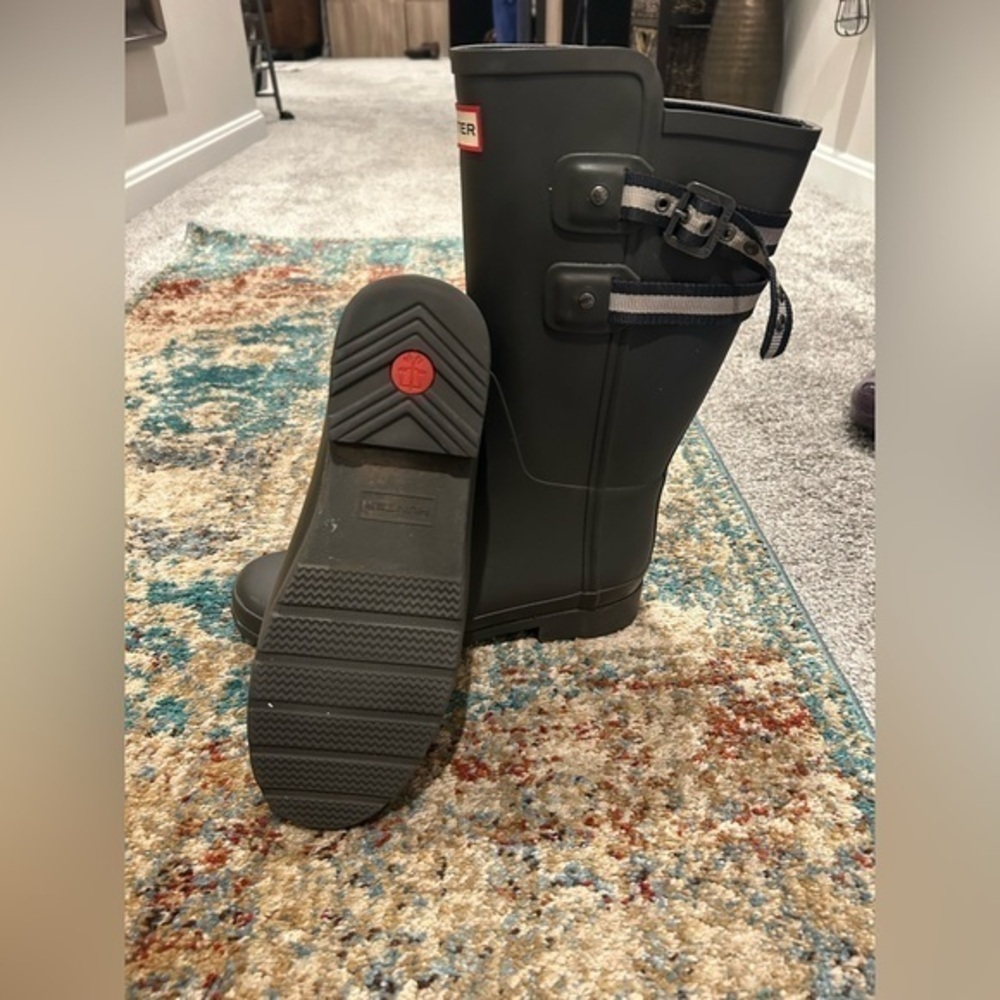 ✨ Hunter Original Refined Short Rain Boots charcoal gray - 8 - worn 5x RARE 🔥 - Picture 6 of 11
